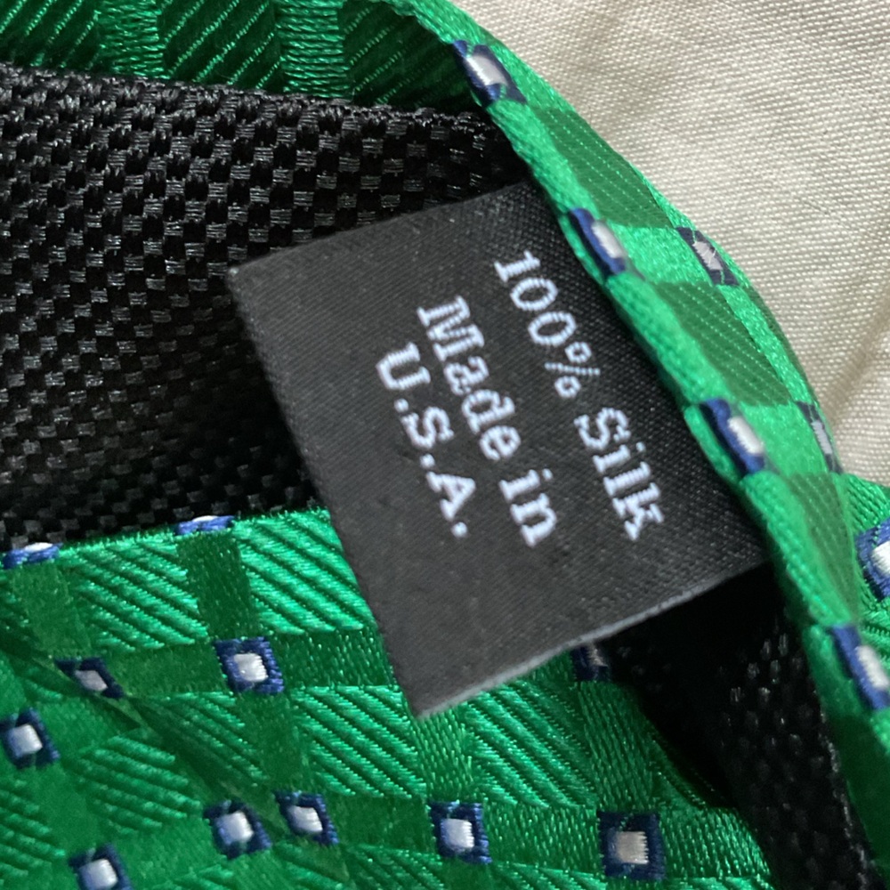 Nordstrom Men's Green Patterned Tie, 100% silk - Picture 4 of 4